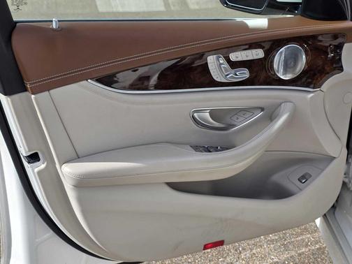 2017 Mercedes-Benz E-Class E 300 Luxury