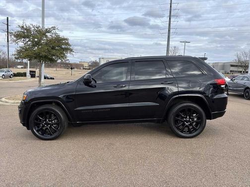 2018 Jeep Grand Cherokee Altitude