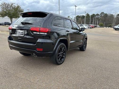 2018 Jeep Grand Cherokee Altitude