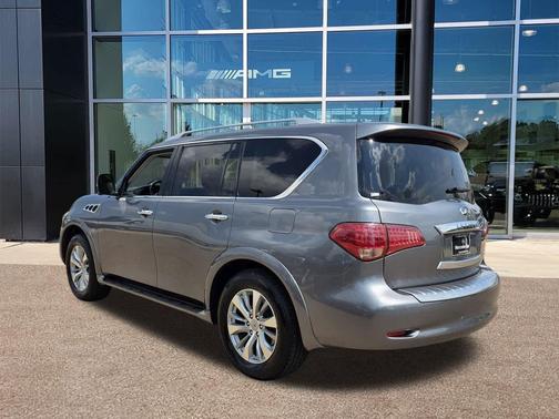2017 INFINITI QX80 Base
