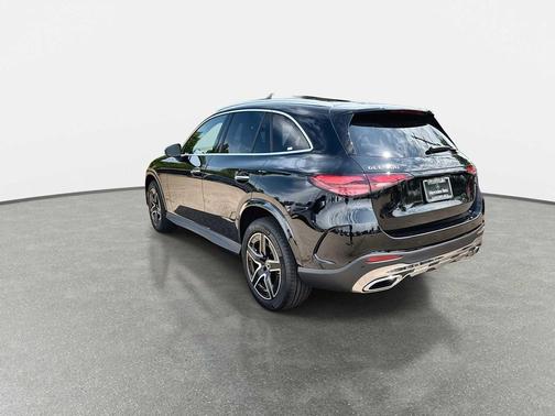 Black 2026 Mercedes-Benz GLC 300 4MATIC