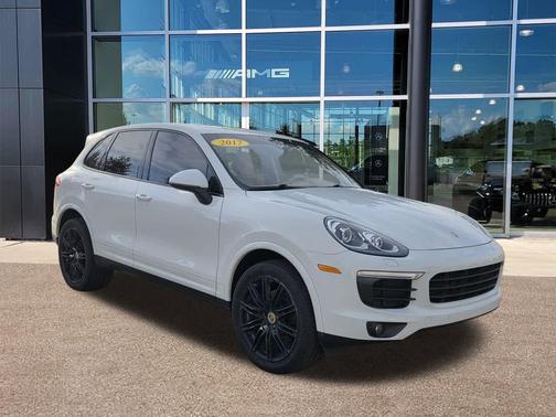 2017 Porsche Cayenne Platinum Edition