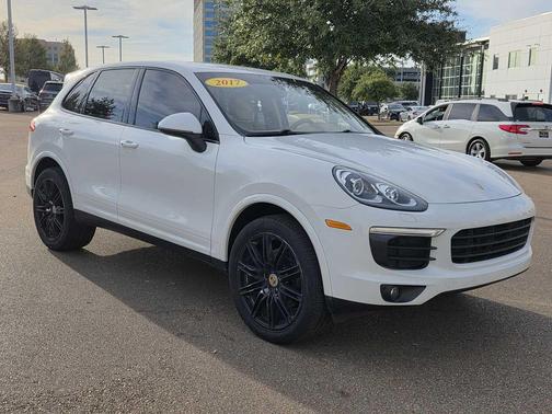 2017 Porsche Cayenne Platinum Edition