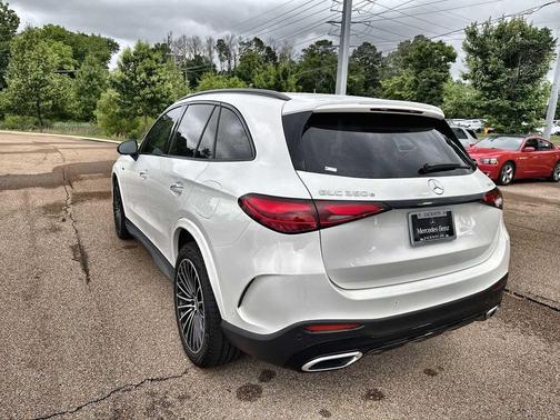 Polar White 2025 Mercedes-Benz GLC 350e Base