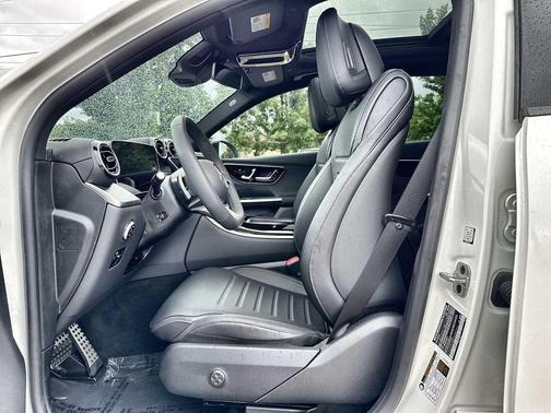 Polar White 2025 Mercedes-Benz GLC 350e Base