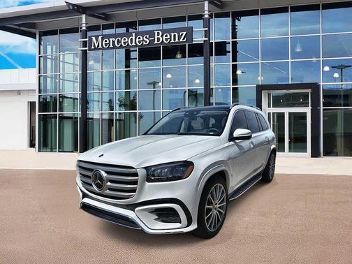 MANUFAKTUR Moonlight White Metallic 2026 Mercedes-Benz GLS 450 4MATIC