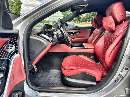 Cirrus Silver Metallic 2025 Mercedes-Benz S-Class 4MATIC