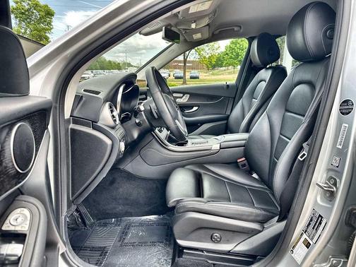 2020 Mercedes-Benz GLC 300 4MATIC