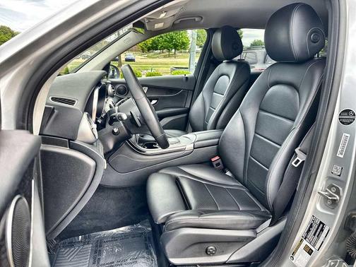 2020 Mercedes-Benz GLC 300 4MATIC