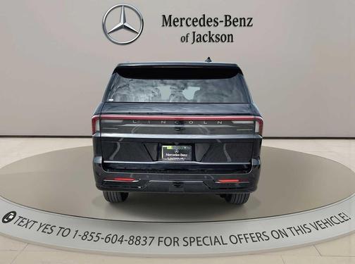 INFINITE BLACK MET CC 2025 Lincoln Navigator Reserve