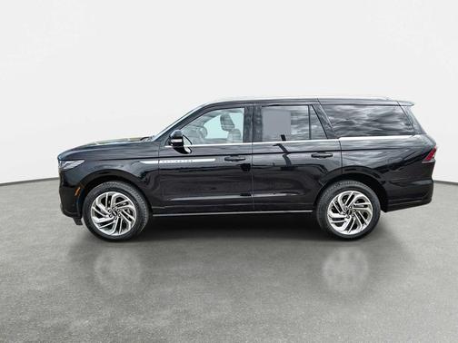 INFINITE BLACK MET CC 2025 Lincoln Navigator Reserve