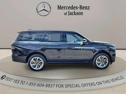 INFINITE BLACK MET CC 2025 Lincoln Navigator Reserve