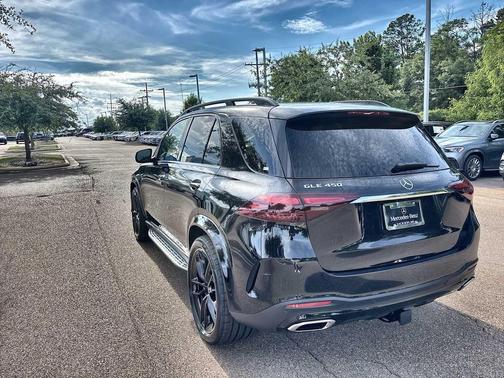 Obsidian Black Metallic 2026 Mercedes-Benz GLE 450 4MATIC