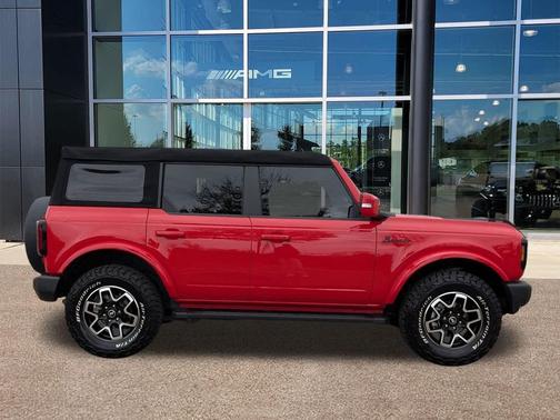 2023 Ford Bronco Outer Banks