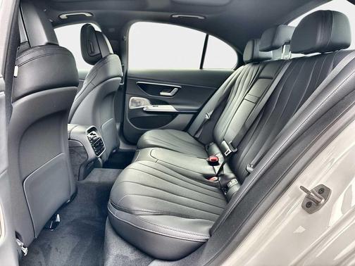 MANUFAKTUR Moonlight White Metallic 2026 Mercedes-Benz E-Class E 350