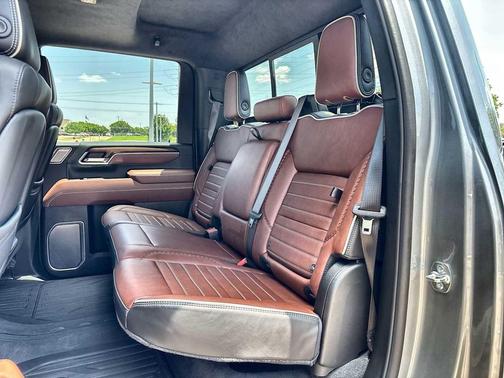 Sterling Metallic 2025 GMC Sierra 3500 Denali