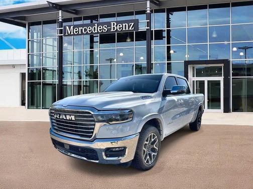 Bright White Clearcoat 2025 RAM 1500 Laramie
