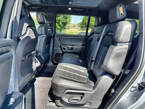 2023 Rivian R1S Launch Edition