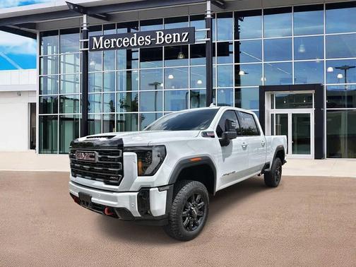 Summit White 2025 GMC Sierra 2500 AT4