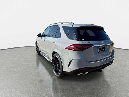 MANUFAKTUR Alpine Grey 2026 Mercedes-Benz GLE 450 4MATIC