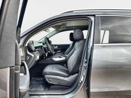 Selenite Grey Metallic 2026 Mercedes-Benz GLS 450 4MATIC