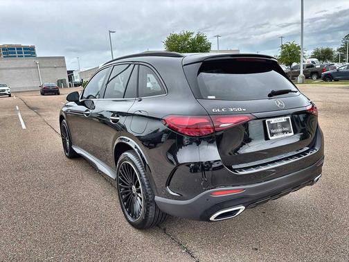 Obsidian Black Metallic 2025 Mercedes-Benz GLC 350e Base