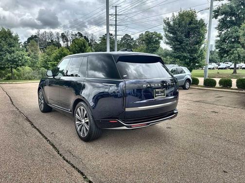 2023 Land Rover Range Rover P530 SE