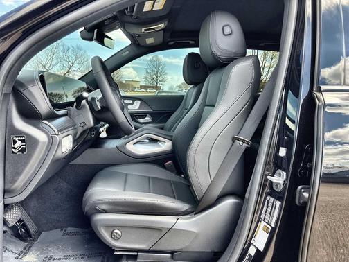 Obsidian Black Metallic 2026 Mercedes-Benz GLE 350 4MATIC