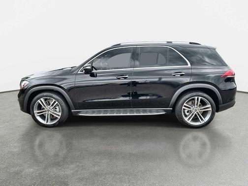 Black 2022 Mercedes-Benz GLE 450 4MATIC