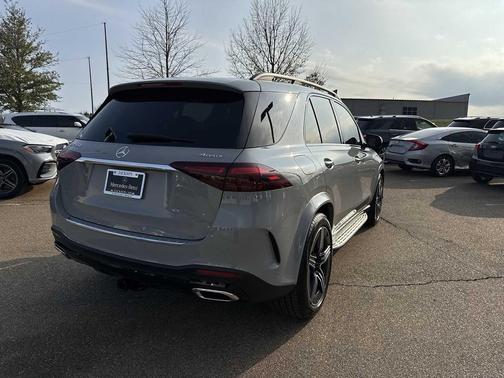 MANUFAKTUR Alpine Grey 2026 Mercedes-Benz GLE 450 4MATIC