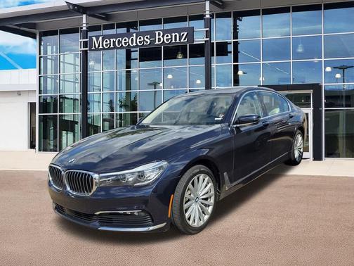 2018 BMW 740 740i