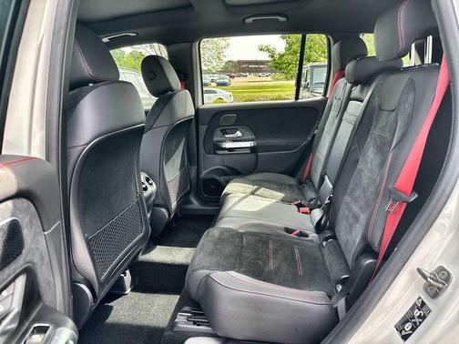 2026 Mercedes-Benz AMG GLB 35 4MATIC