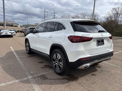 2026 Mercedes-Benz GLA 250 4MATIC