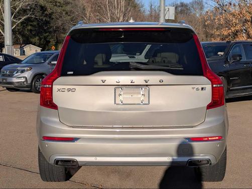 2018 Volvo XC90 T6 Inscription