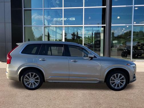 2018 Volvo XC90 T6 Inscription
