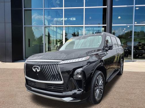 2025 INFINITI QX80 Luxe
