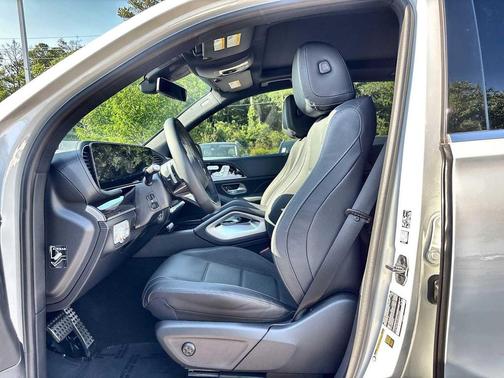Polar White 2025 Mercedes-Benz GLE 580 4MATIC