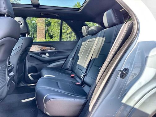 Polar White 2025 Mercedes-Benz GLE 580 4MATIC