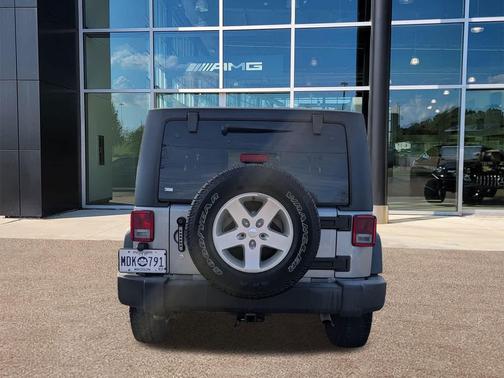 2016 Jeep Wrangler Sport