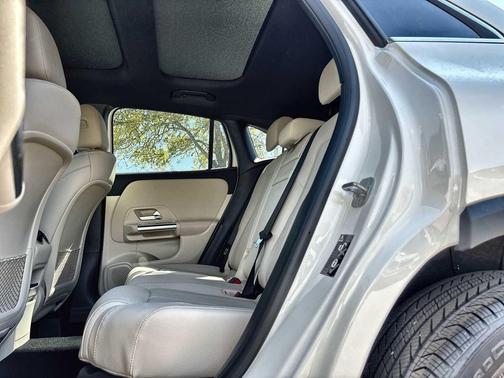 Polar White 2026 Mercedes-Benz GLA 250 4MATIC
