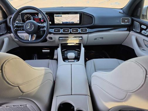 2025 Mercedes-Benz GLS 450 4MATIC