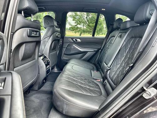 Dark Graphite Metallic 2023 BMW X5 sDrive40i
