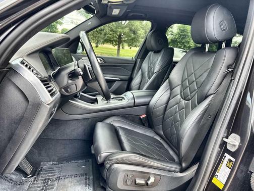 Dark Graphite Metallic 2023 BMW X5 sDrive40i
