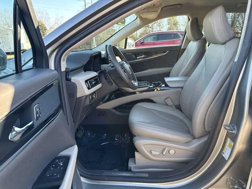 2023 Lincoln Nautilus Standard