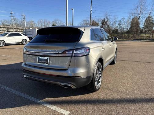 2023 Lincoln Nautilus Standard