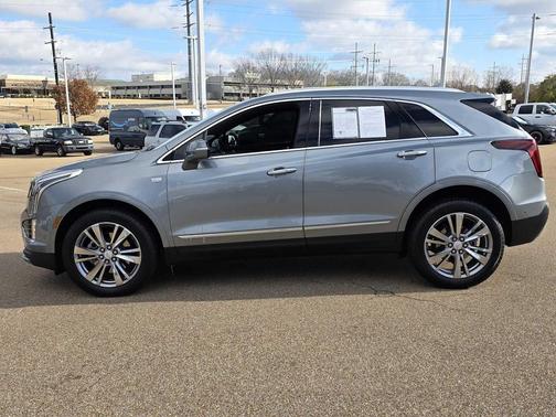 2023 Cadillac XT5 Premium Luxury