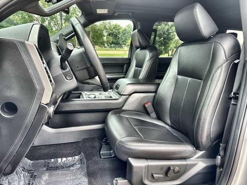 ICONIC SILVER METALLIC 2021 Ford Expedition XLT