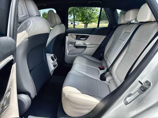 Polar White 2026 Mercedes-Benz GLC 300 Base
