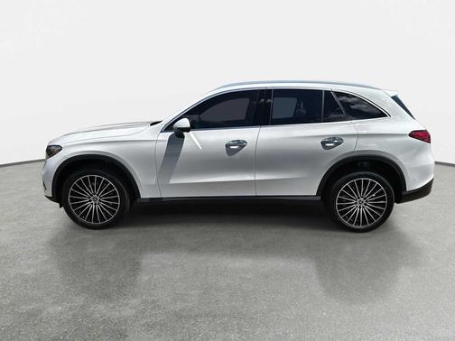 Polar White 2026 Mercedes-Benz GLC 300 Base