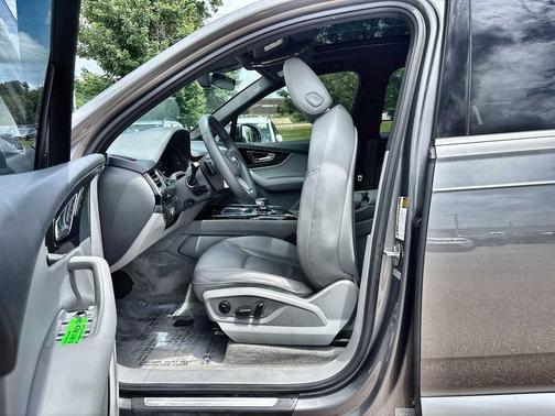 Gray 2018 Audi Q7 3.0T Premium Plus